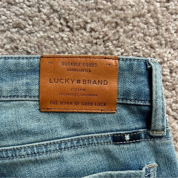 Lucky Brand Sweet Crop Medium Wash Distressed Jeans Size 4 - Picture 3 of 12
